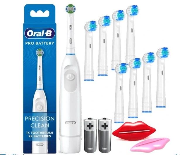 Электрическая зубная щетка Oral-B белая 3750 фото