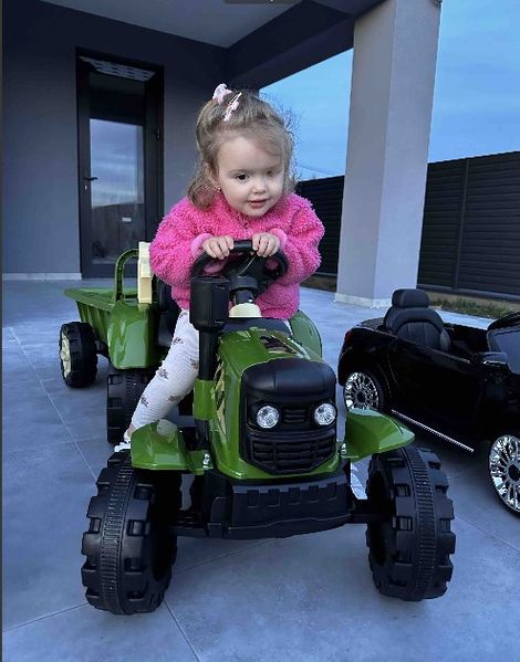 Дитячий трактор від 2 років з причепом на акумуляторі C2 green фото
