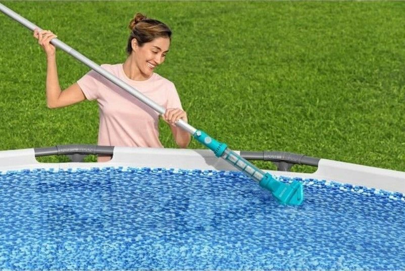 Акумуляторний пилосос для басейну Bestway AquaSurge 58771  25086 фото